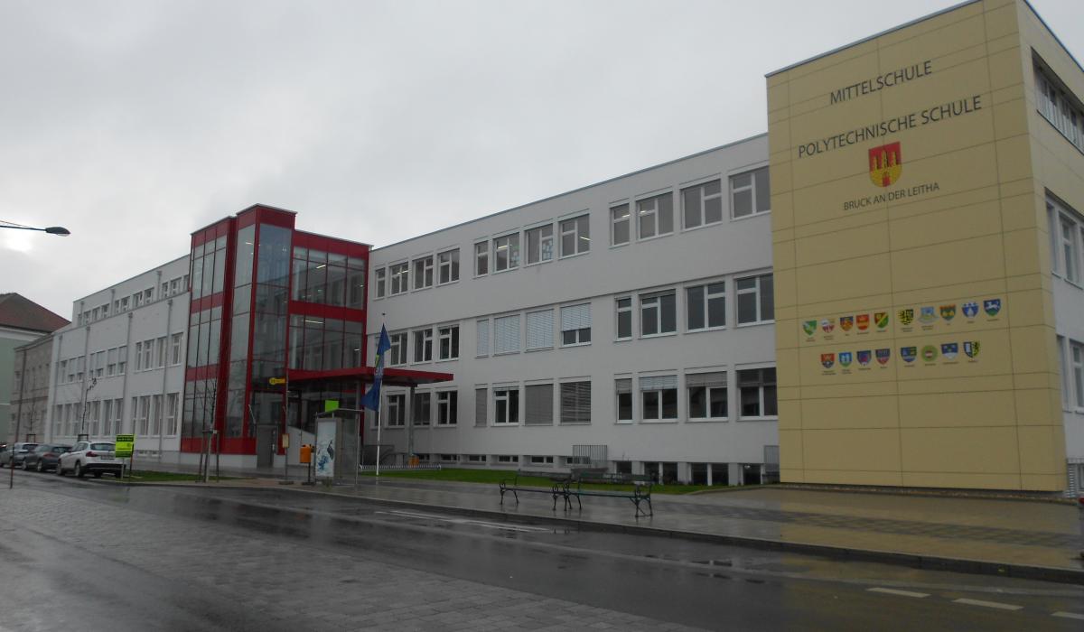 Neuerrichtung Polytechnische Schule und Um- und Zubauten Hauptschule Bruck an der Leitha